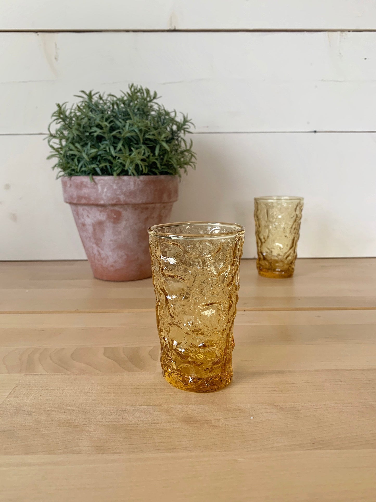 Set of 2 Vintage Honey Amber Crinkle Juice Drinking Glasses | Gold Amber Vintage Glass | Anchor Hocking | Vintage Glass | Retro Barware